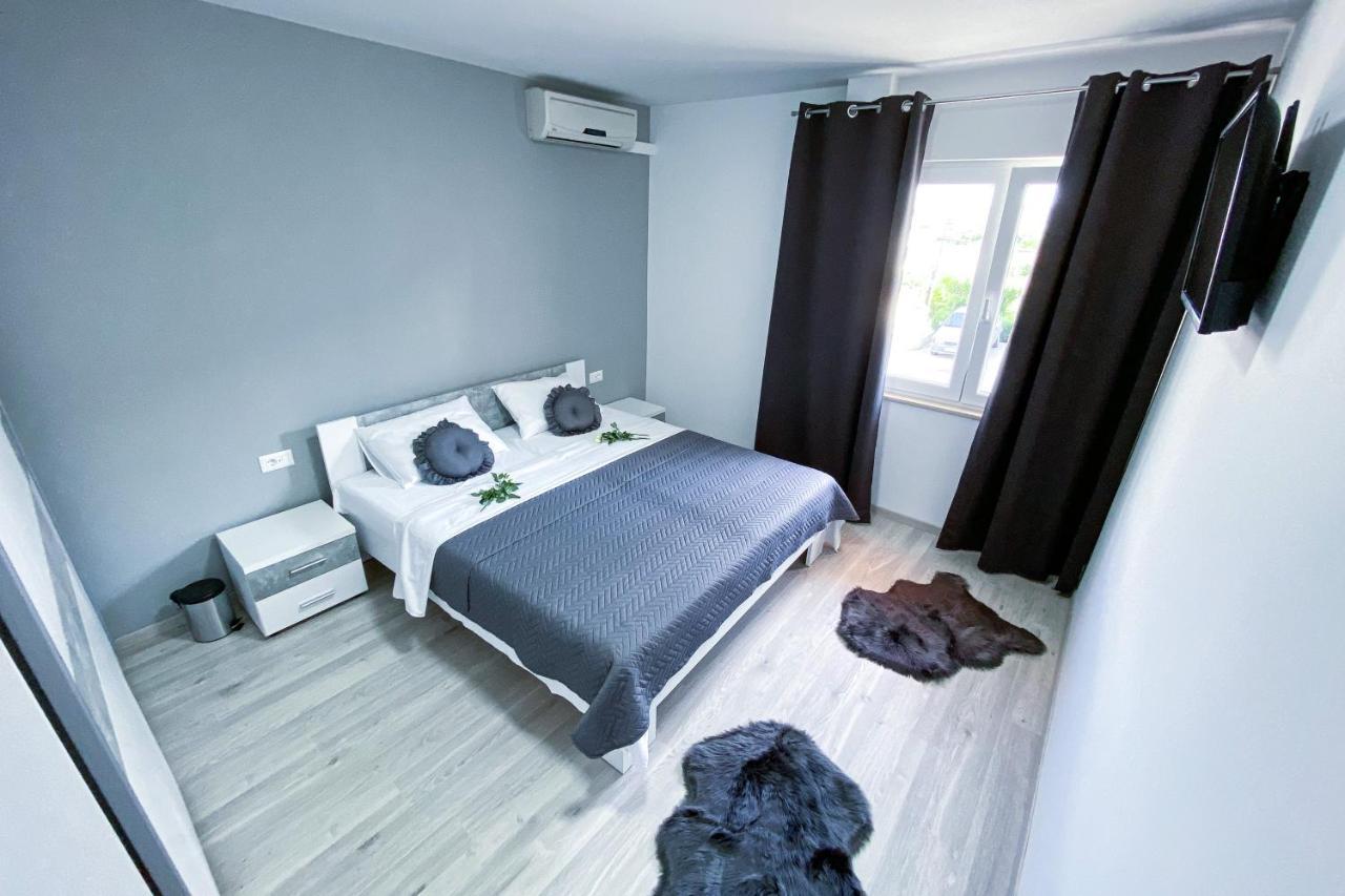 Apartment Light Stobreč 外观 照片